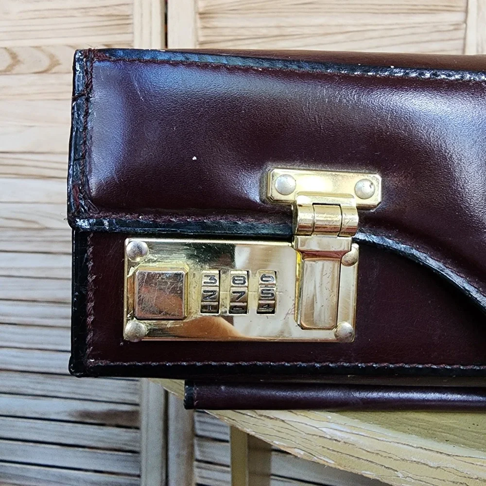 Vtg RKS Burgundy Top Grain Leather Hard Briefcase Portfolio Case Professional